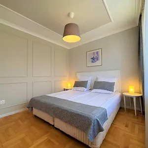 Ελέγξτε τη διαθεσιμότητα